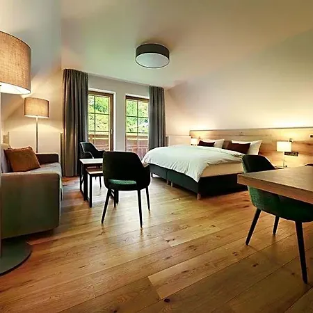 Amselgrundschloesschen Hotel 3*